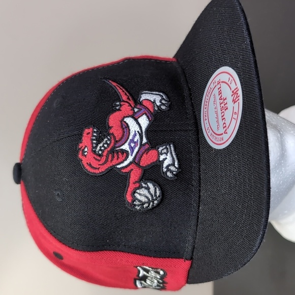 Toronto Raptors Mitchell & Ness Snap Back Cap Wool Blend OS - Picture 1 of 10